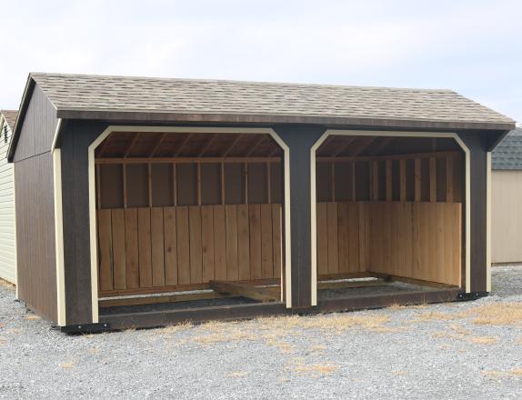 Pine Creek 10x20 Run In Barn with Ebony Polyurethane walls, Beige trim and, Weatherwood shingles